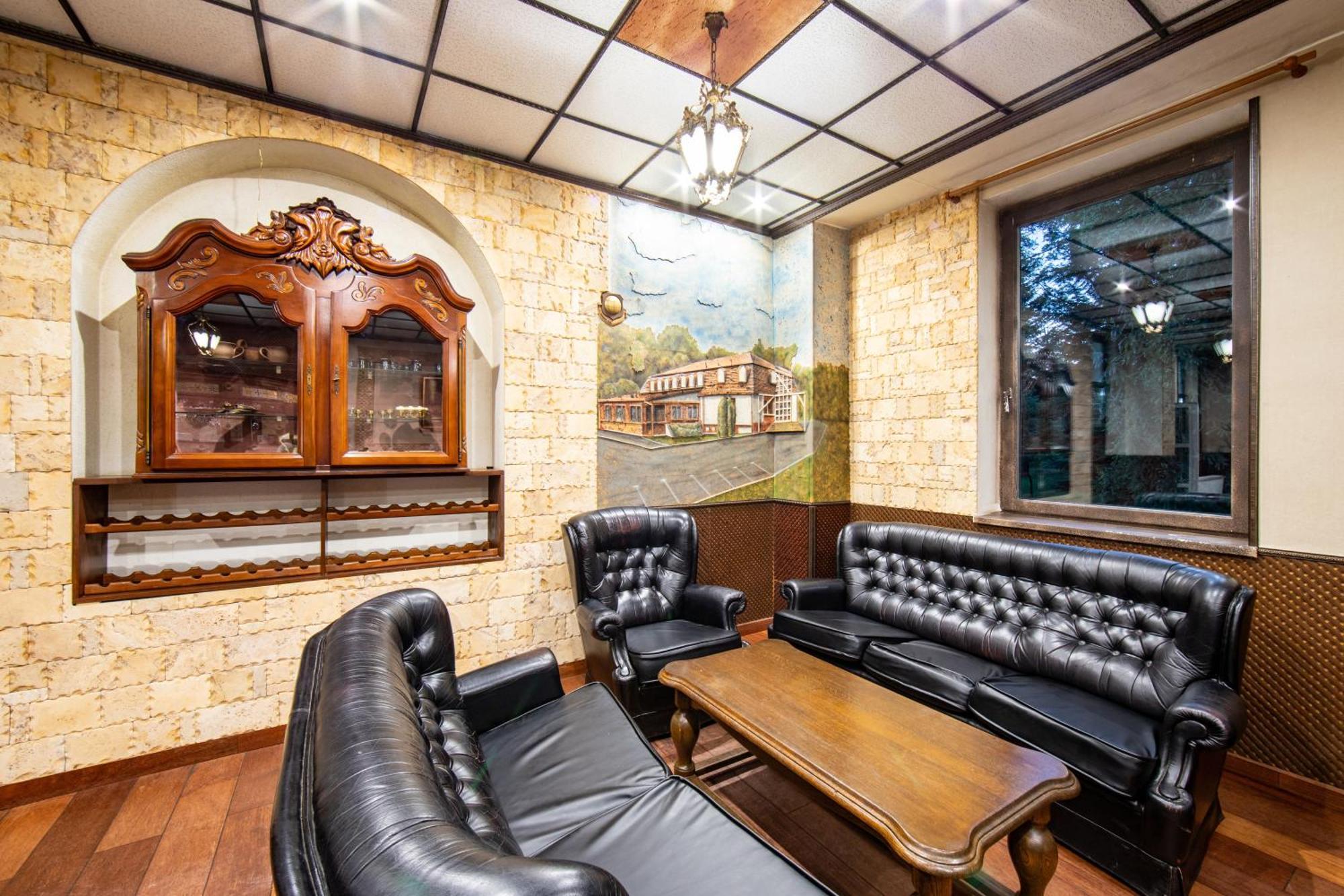 Stakcin Hotel Armales מראה חיצוני תמונה