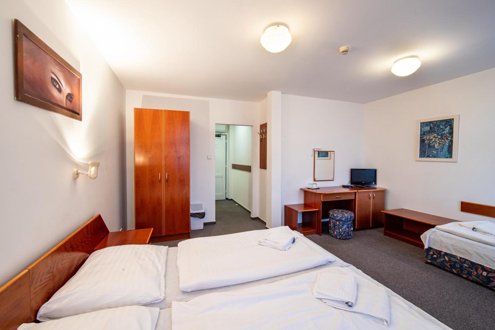 Stakcin Hotel Armales מראה חיצוני תמונה