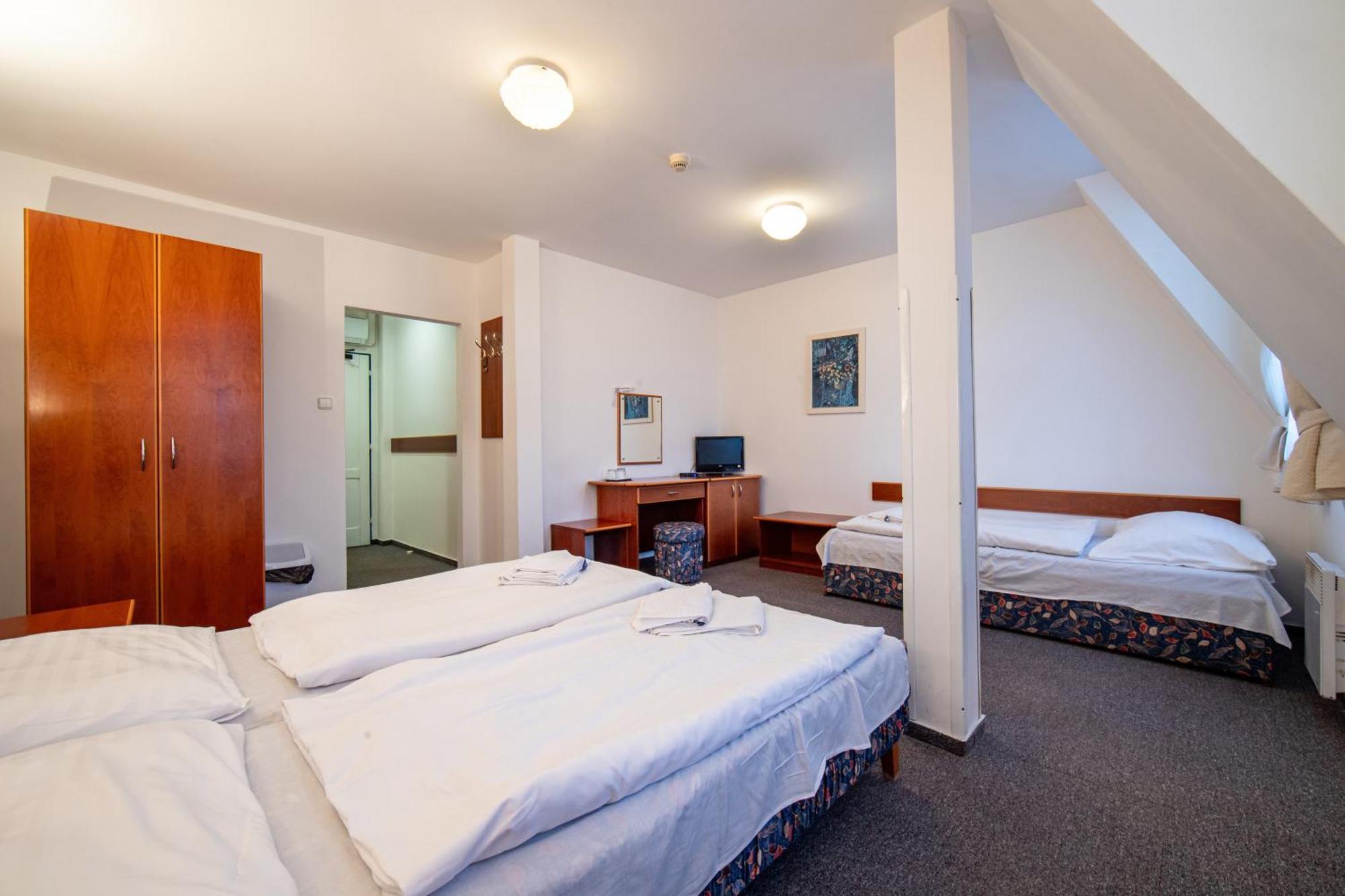 Stakcin Hotel Armales מראה חיצוני תמונה